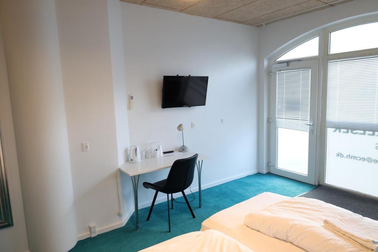 Motel Sindal Екстер'єр фото